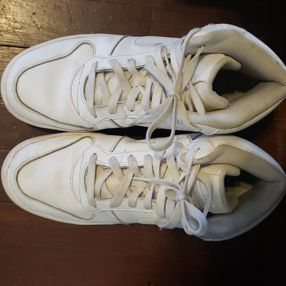 Air Court vision ones